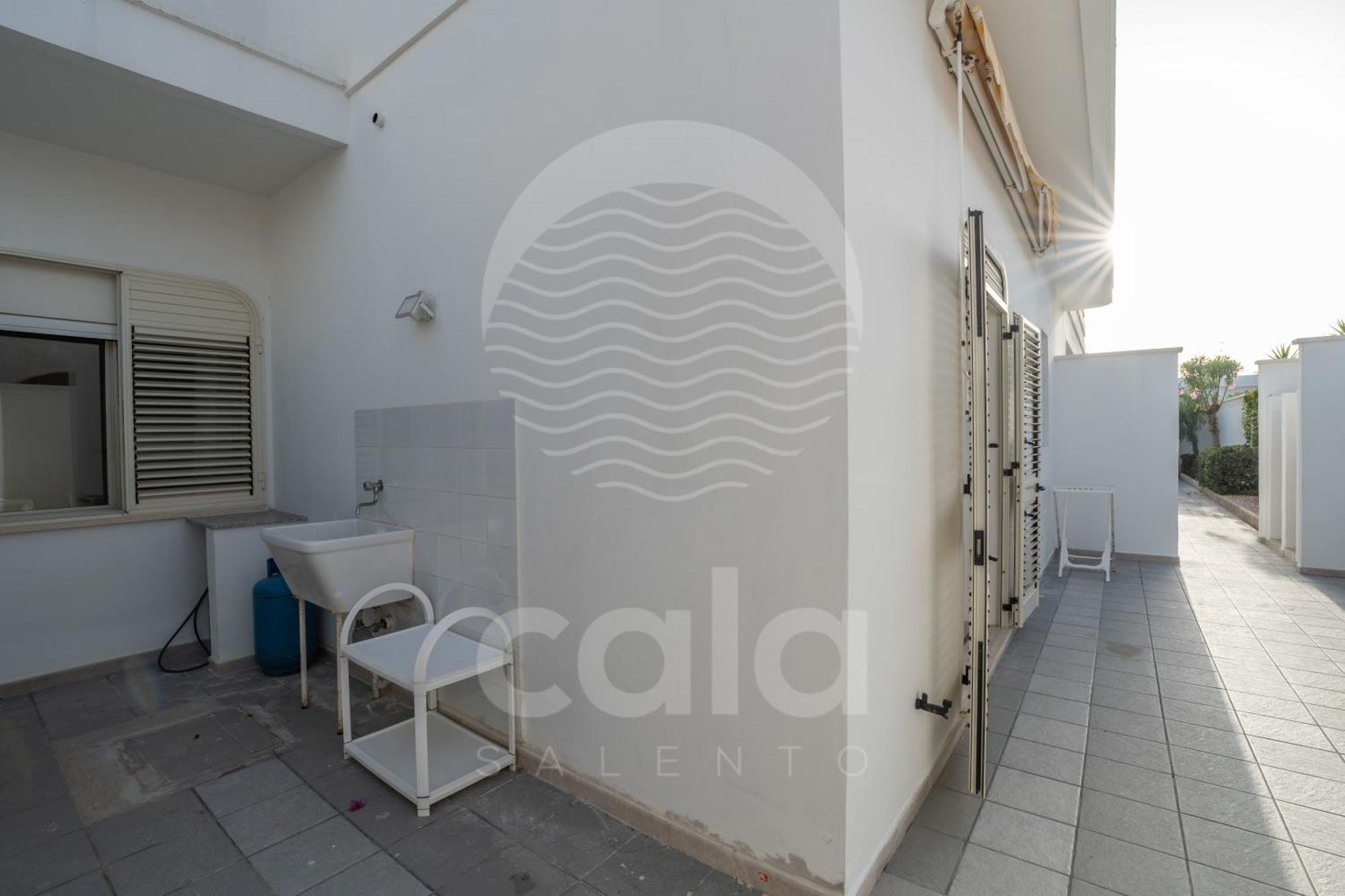 Villa Waterfront By Cala Salento ポルト・チェザーレオ エクステリア 写真